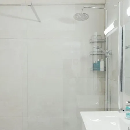 Modern 2br - Heart Of